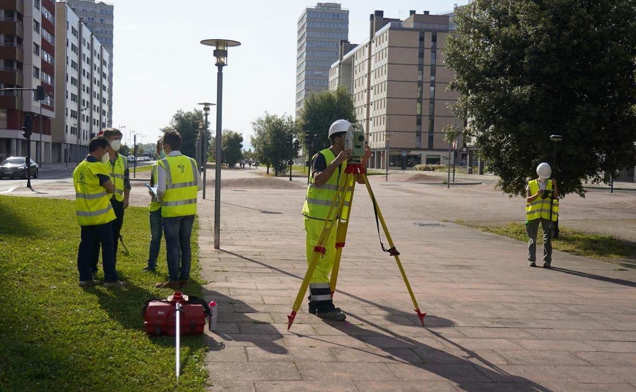 Arrancan las obras del tranvía a Salburua y Urtaran anuncia nuevas